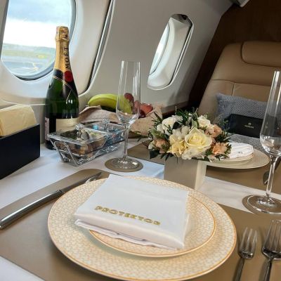 Авиапарк - Самолет Як-40