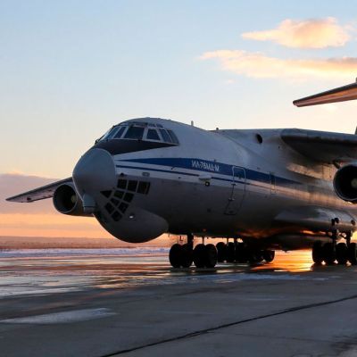 Самолет Ил-76