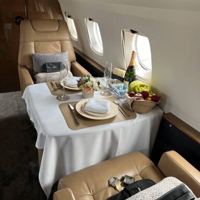 Авиапарк - Самолет Як-40